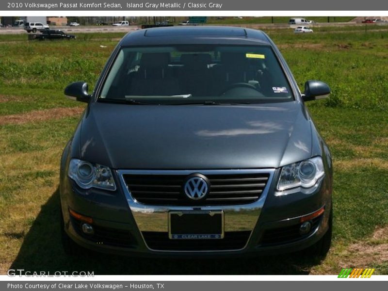 Island Gray Metallic / Classic Gray 2010 Volkswagen Passat Komfort Sedan