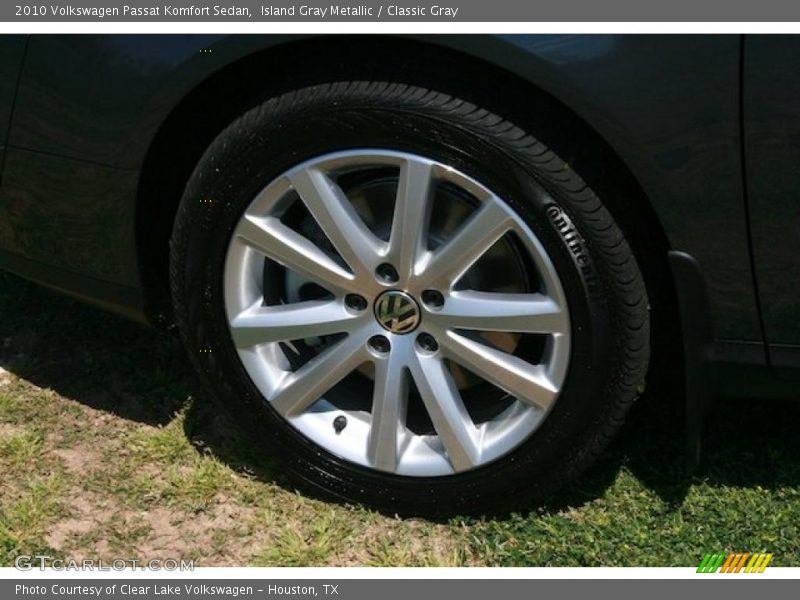 Island Gray Metallic / Classic Gray 2010 Volkswagen Passat Komfort Sedan