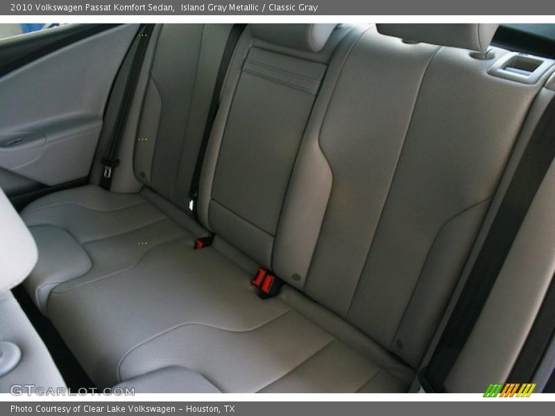 Island Gray Metallic / Classic Gray 2010 Volkswagen Passat Komfort Sedan