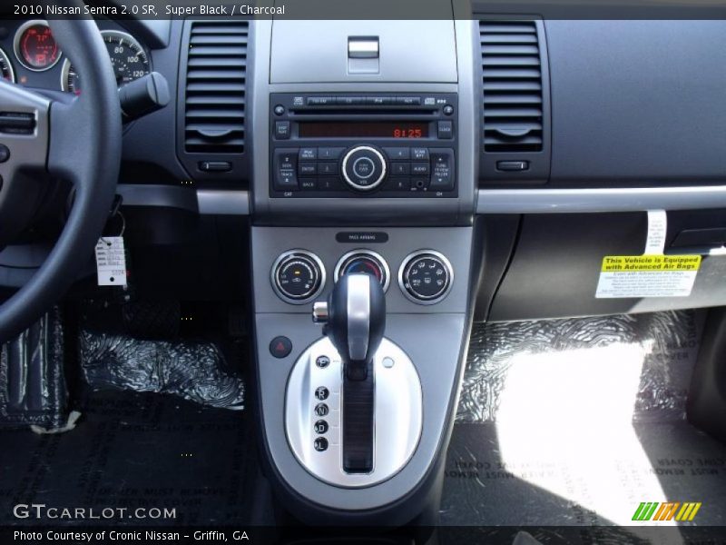 Super Black / Charcoal 2010 Nissan Sentra 2.0 SR