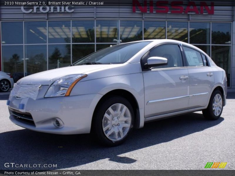 Brilliant Silver Metallic / Charcoal 2010 Nissan Sentra 2.0