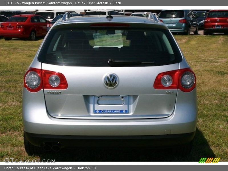 Reflex Silver Metallic / Black 2010 Volkswagen Passat Komfort Wagon