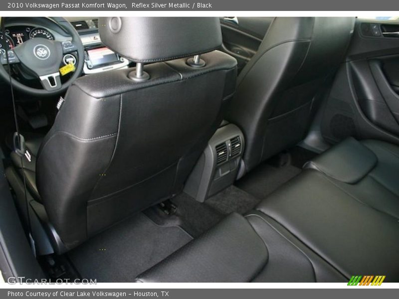 Reflex Silver Metallic / Black 2010 Volkswagen Passat Komfort Wagon