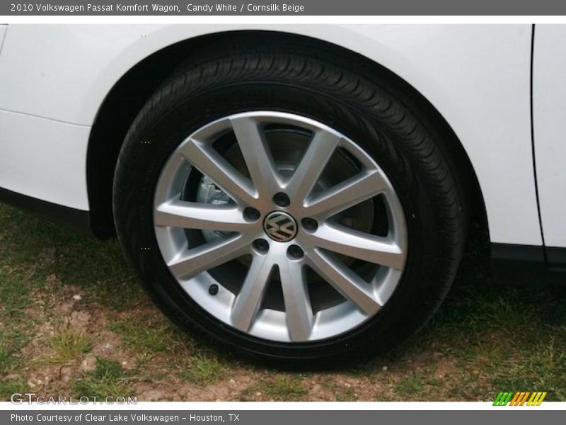 Candy White / Cornsilk Beige 2010 Volkswagen Passat Komfort Wagon