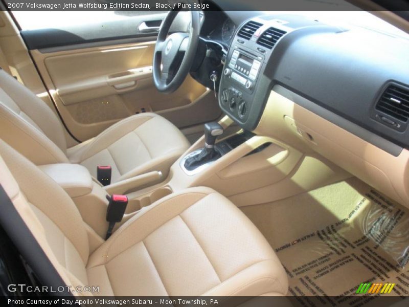Black / Pure Beige 2007 Volkswagen Jetta Wolfsburg Edition Sedan