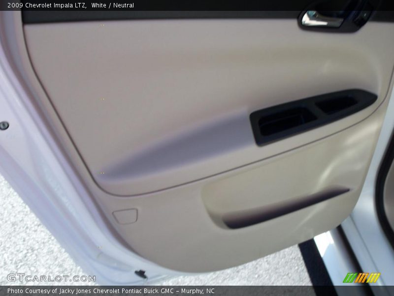 White / Neutral 2009 Chevrolet Impala LTZ