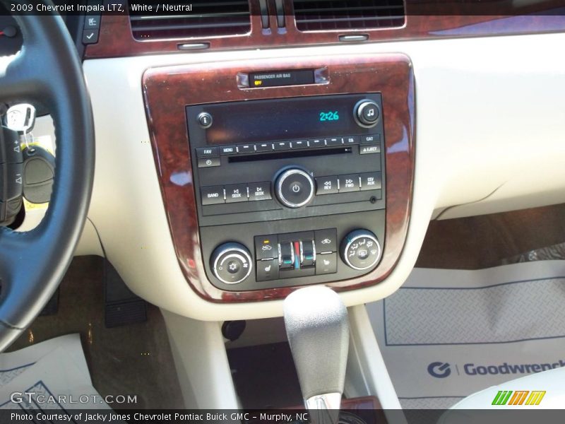 White / Neutral 2009 Chevrolet Impala LTZ