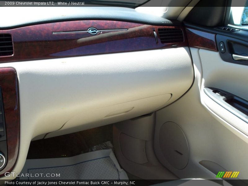 White / Neutral 2009 Chevrolet Impala LTZ