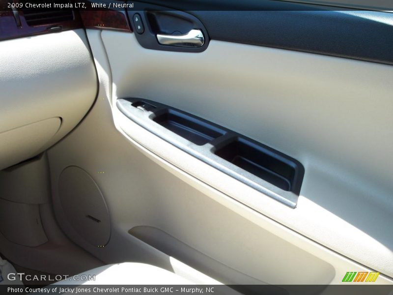 White / Neutral 2009 Chevrolet Impala LTZ