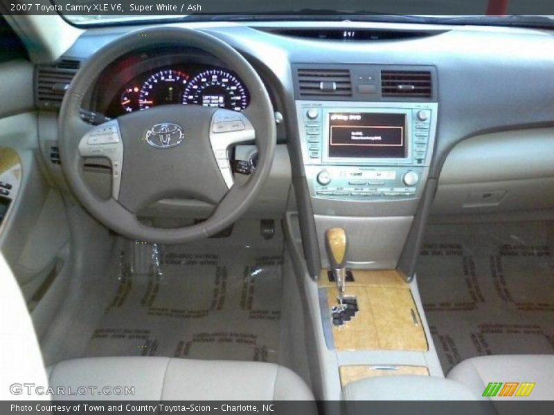 Super White / Ash 2007 Toyota Camry XLE V6