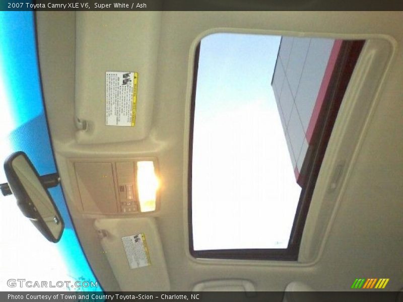 Super White / Ash 2007 Toyota Camry XLE V6