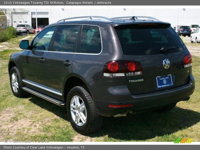 Galapagos Metallic / Anthracite 2010 Volkswagen Touareg TDI 4XMotion