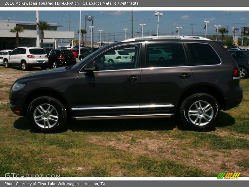 Galapagos Metallic / Anthracite 2010 Volkswagen Touareg TDI 4XMotion