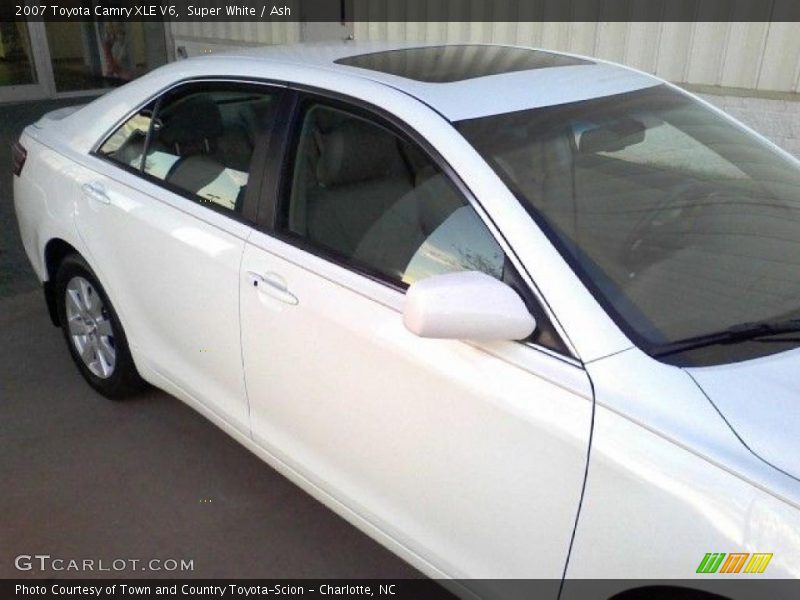 Super White / Ash 2007 Toyota Camry XLE V6
