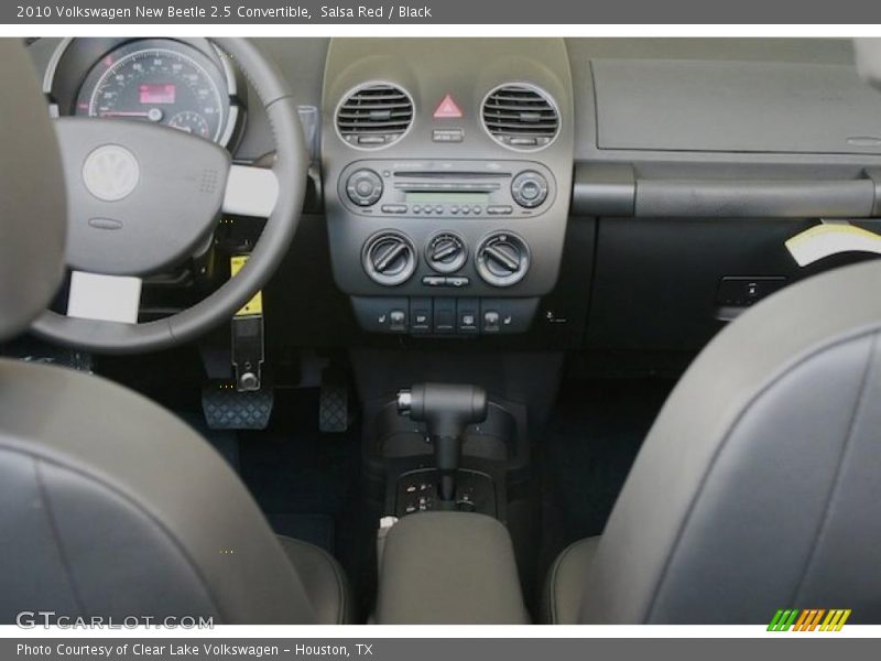 Salsa Red / Black 2010 Volkswagen New Beetle 2.5 Convertible