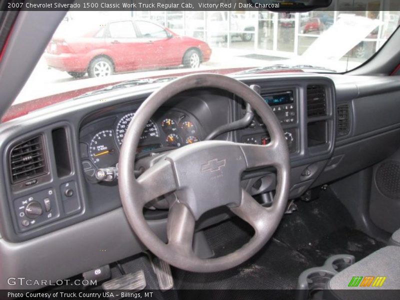 Victory Red / Dark Charcoal 2007 Chevrolet Silverado 1500 Classic Work Truck Regular Cab