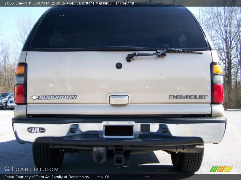 Sandstone Metallic / Tan/Neutral 2005 Chevrolet Suburban 1500 LS 4x4