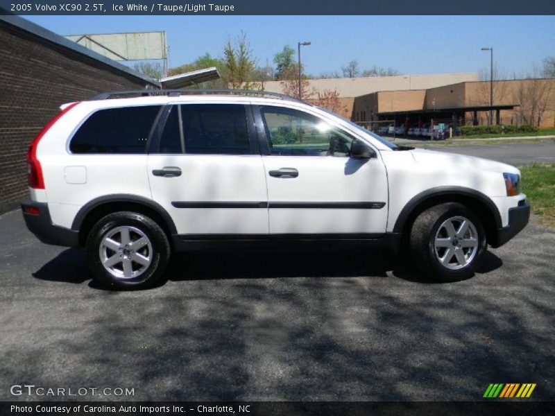 Ice White / Taupe/Light Taupe 2005 Volvo XC90 2.5T