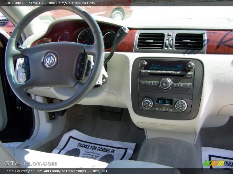 Black Onyx / Titanium Gray 2007 Buick Lucerne CXL