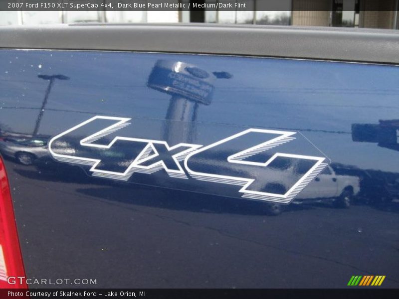 Dark Blue Pearl Metallic / Medium/Dark Flint 2007 Ford F150 XLT SuperCab 4x4