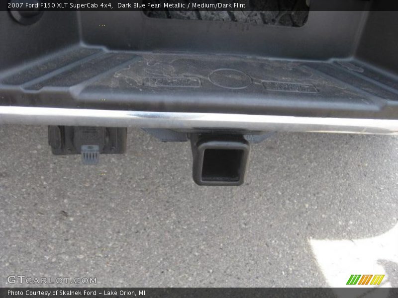 Dark Blue Pearl Metallic / Medium/Dark Flint 2007 Ford F150 XLT SuperCab 4x4