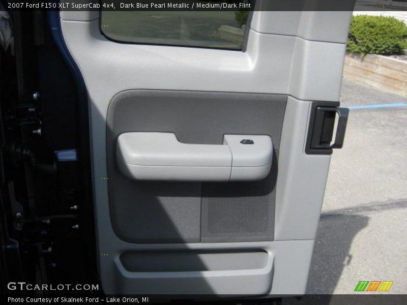 Dark Blue Pearl Metallic / Medium/Dark Flint 2007 Ford F150 XLT SuperCab 4x4