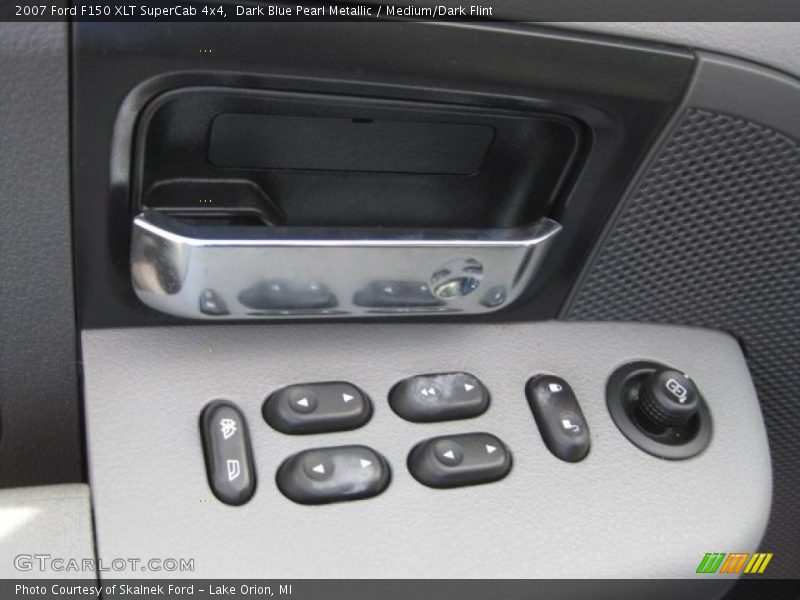 Dark Blue Pearl Metallic / Medium/Dark Flint 2007 Ford F150 XLT SuperCab 4x4