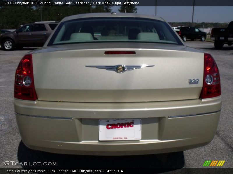 White Gold Pearlcoat / Dark Khaki/Light Graystone 2010 Chrysler 300 Touring