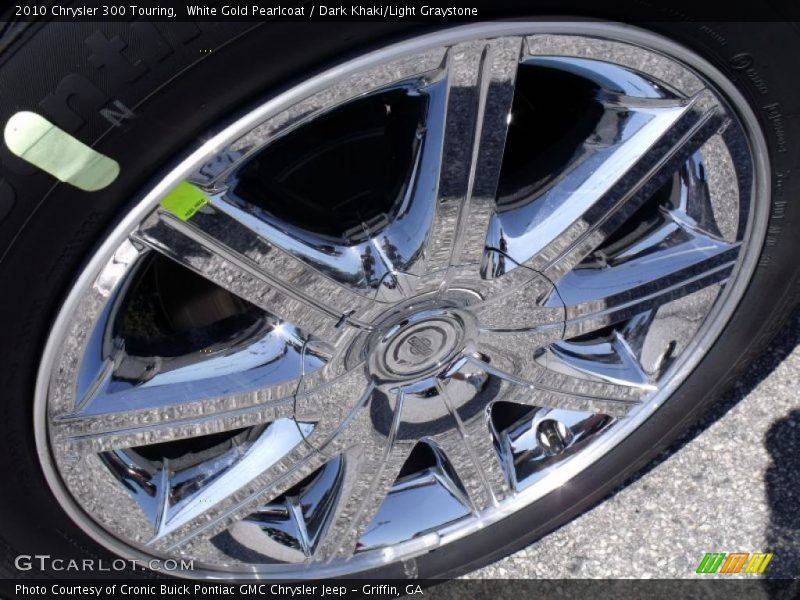 White Gold Pearlcoat / Dark Khaki/Light Graystone 2010 Chrysler 300 Touring
