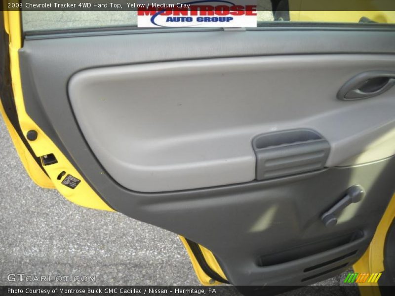 Yellow / Medium Gray 2003 Chevrolet Tracker 4WD Hard Top