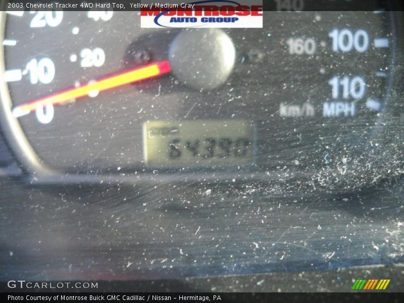 Yellow / Medium Gray 2003 Chevrolet Tracker 4WD Hard Top