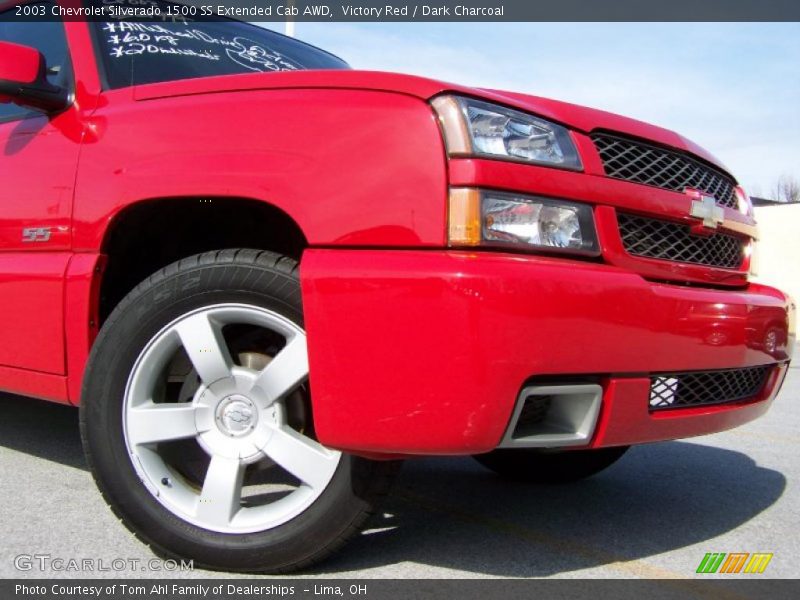 Victory Red / Dark Charcoal 2003 Chevrolet Silverado 1500 SS Extended Cab AWD