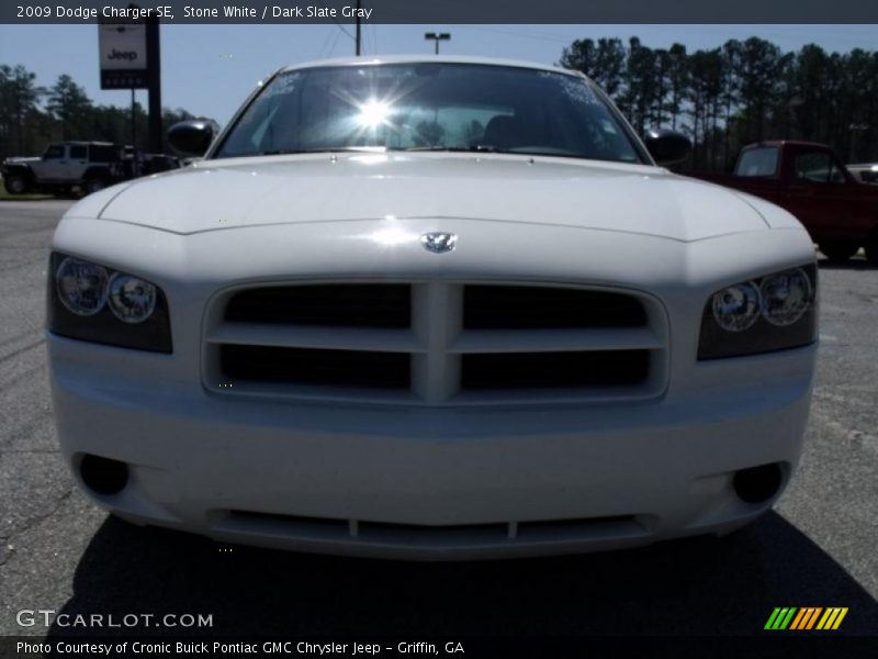 Stone White / Dark Slate Gray 2009 Dodge Charger SE