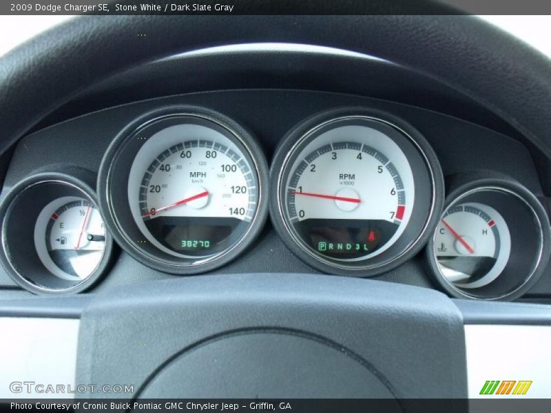 Stone White / Dark Slate Gray 2009 Dodge Charger SE