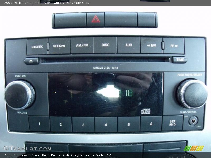 Stone White / Dark Slate Gray 2009 Dodge Charger SE