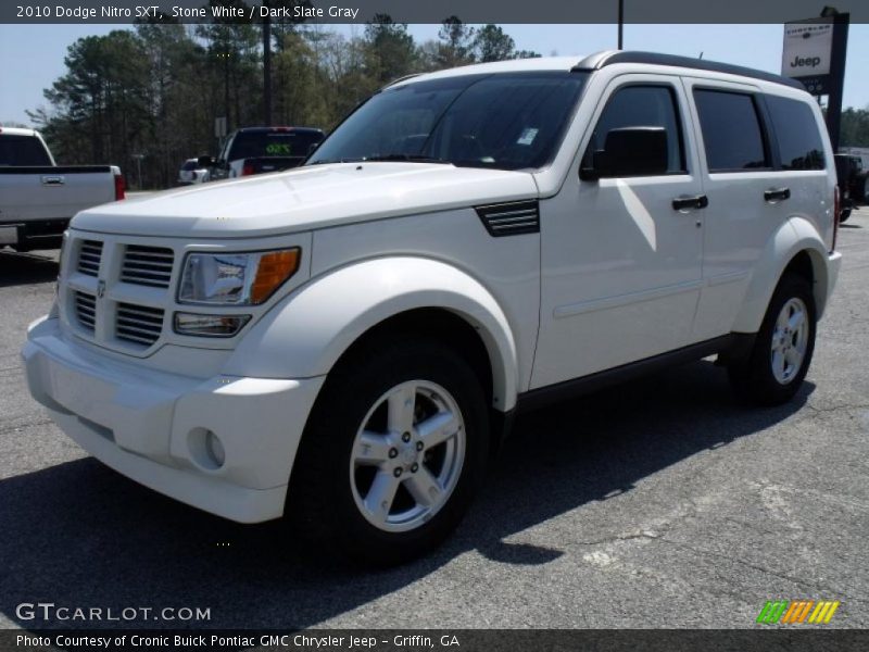 Stone White / Dark Slate Gray 2010 Dodge Nitro SXT