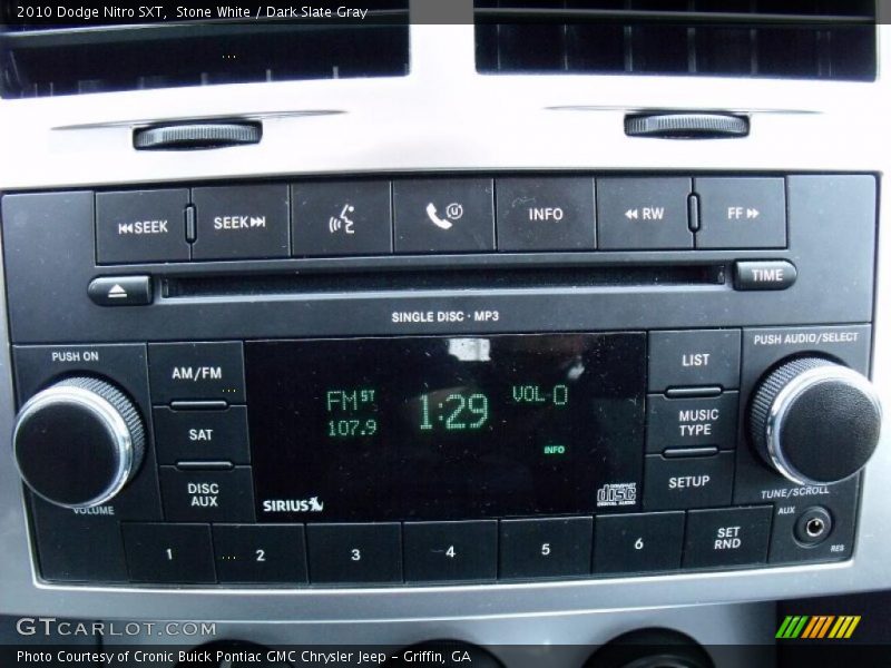 Stone White / Dark Slate Gray 2010 Dodge Nitro SXT