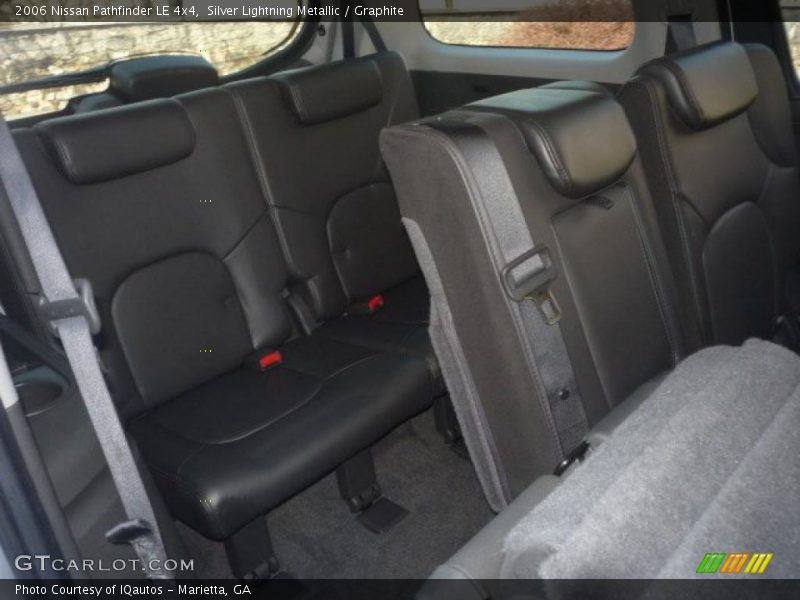Silver Lightning Metallic / Graphite 2006 Nissan Pathfinder LE 4x4
