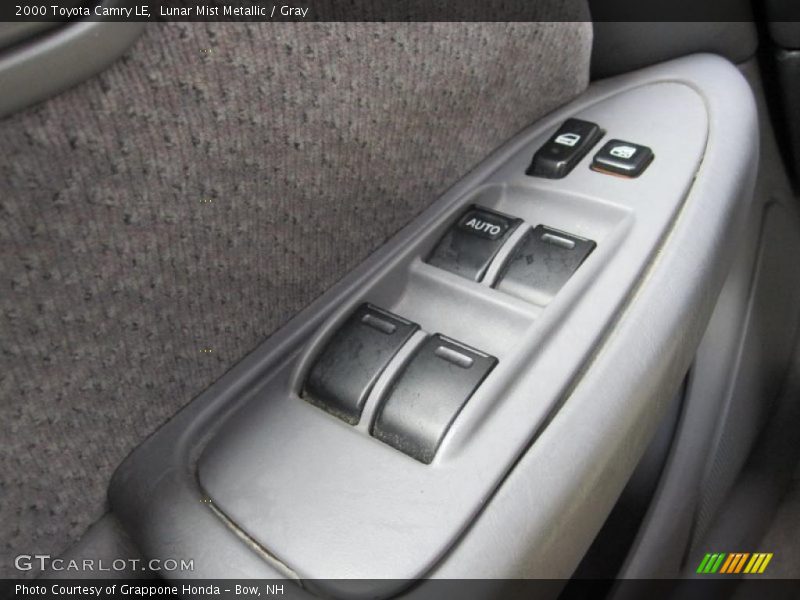 Lunar Mist Metallic / Gray 2000 Toyota Camry LE