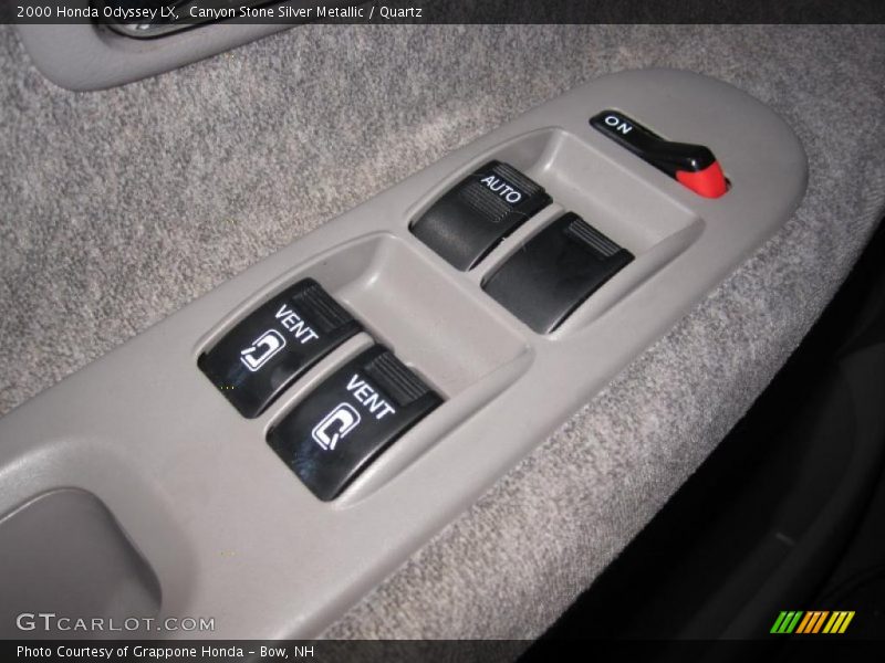 Canyon Stone Silver Metallic / Quartz 2000 Honda Odyssey LX