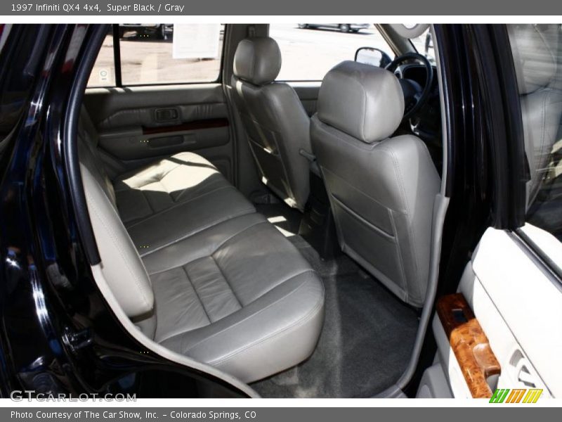 Super Black / Gray 1997 Infiniti QX4 4x4