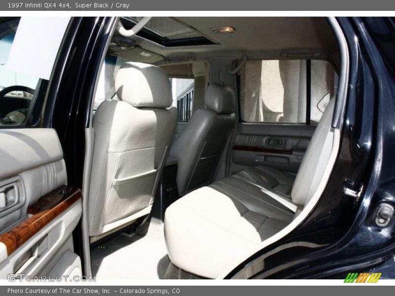 Super Black / Gray 1997 Infiniti QX4 4x4