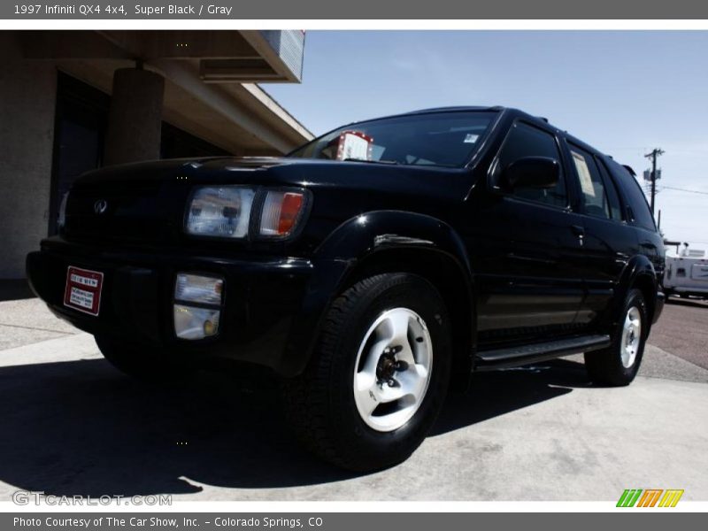 Super Black / Gray 1997 Infiniti QX4 4x4