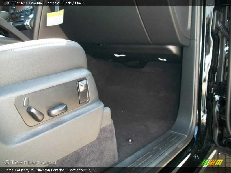 Black / Black 2010 Porsche Cayenne Tiptronic
