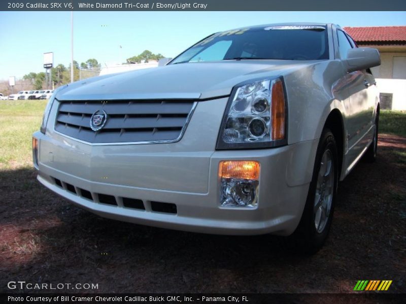 White Diamond Tri-Coat / Ebony/Light Gray 2009 Cadillac SRX V6