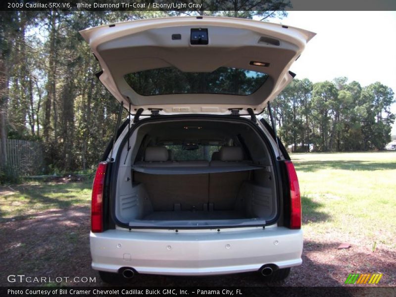 White Diamond Tri-Coat / Ebony/Light Gray 2009 Cadillac SRX V6