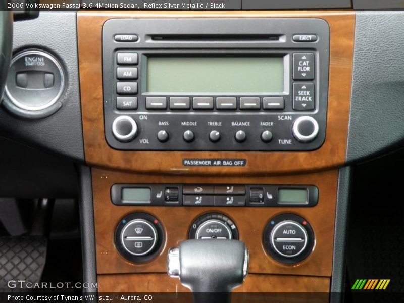 Reflex Silver Metallic / Black 2006 Volkswagen Passat 3.6 4Motion Sedan