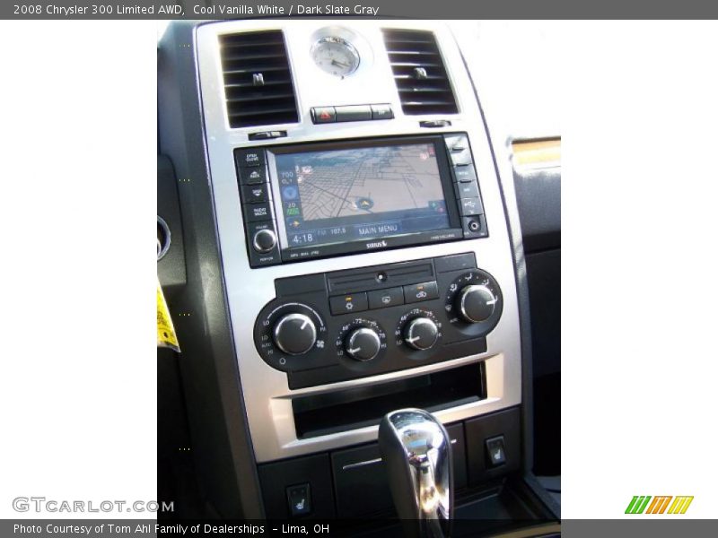 Cool Vanilla White / Dark Slate Gray 2008 Chrysler 300 Limited AWD