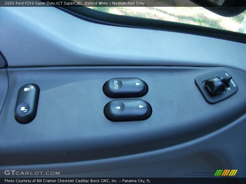 Oxford White / Medium Flint Grey 2003 Ford F250 Super Duty XLT SuperCab