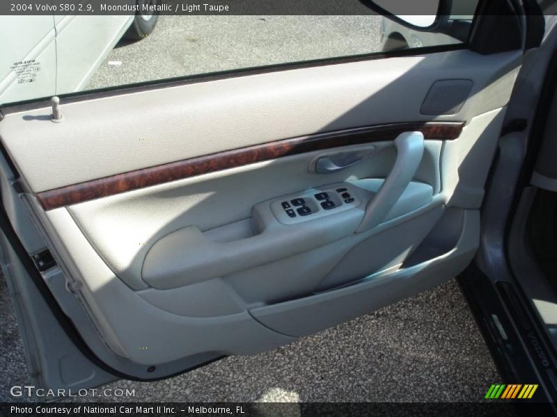 Moondust Metallic / Light Taupe 2004 Volvo S80 2.9